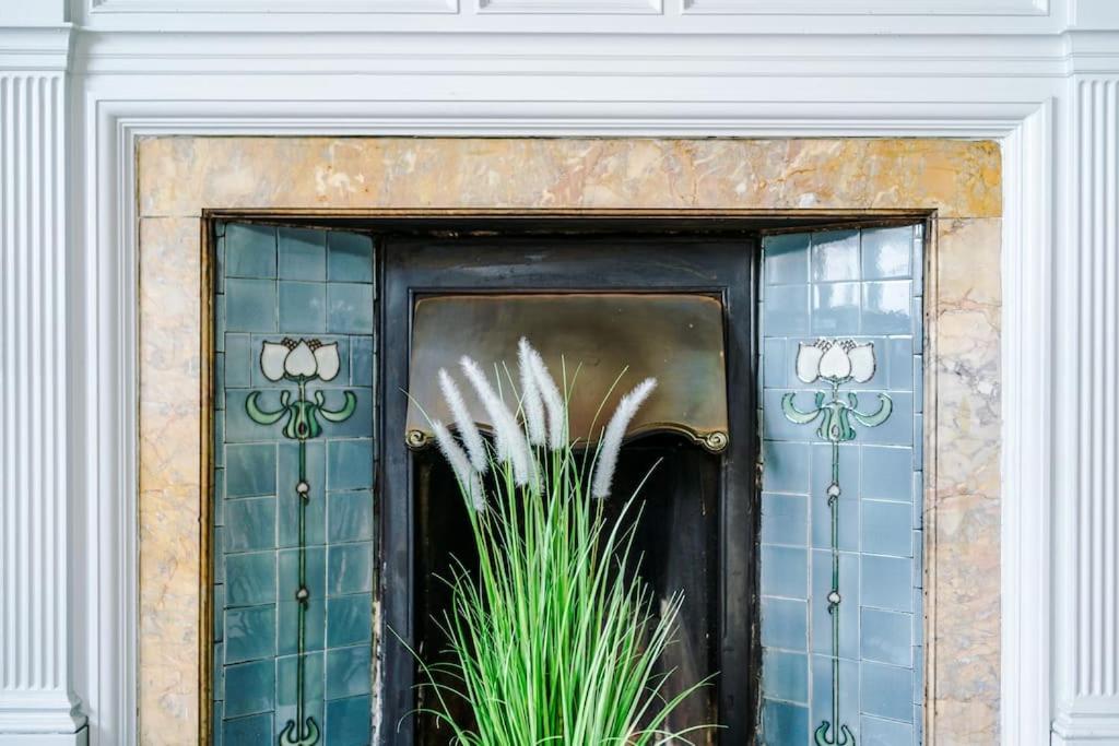 Victorian Gem In Chester Centre エクステリア 写真